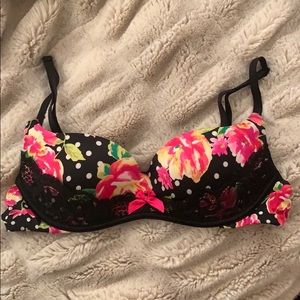 Victoria’s Secret Push-up bra